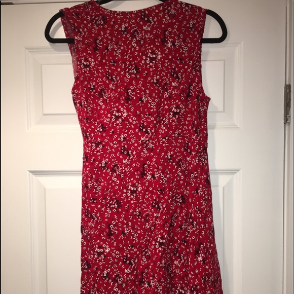 Red floral wrap dress - Picture 3 of 3